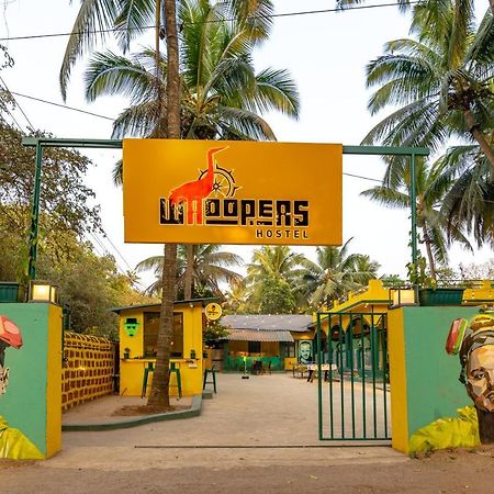 Whoopers Hostel Anjuna, Goa Exterior foto