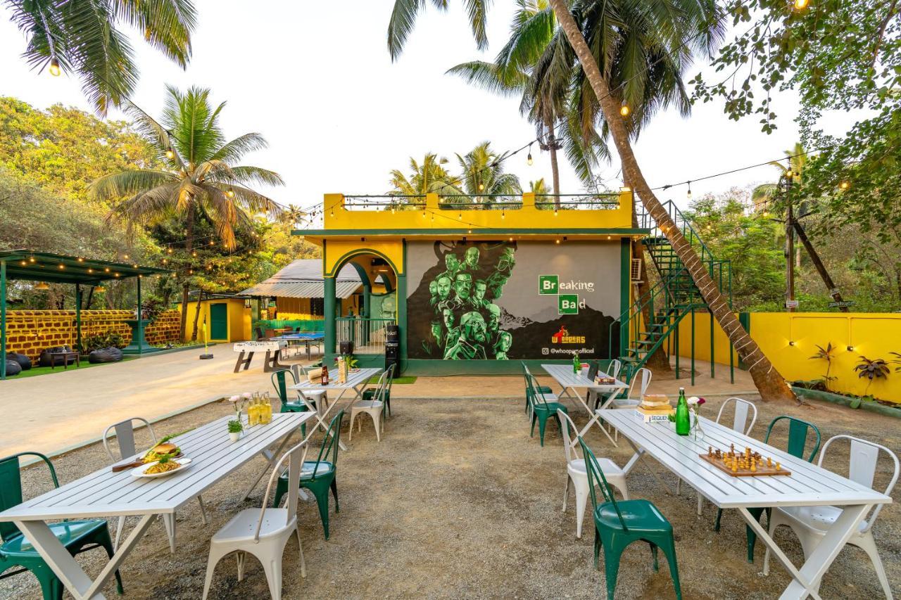 Whoopers Hostel Anjuna, Goa Exterior foto